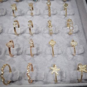 Gold taşlı yüzlük